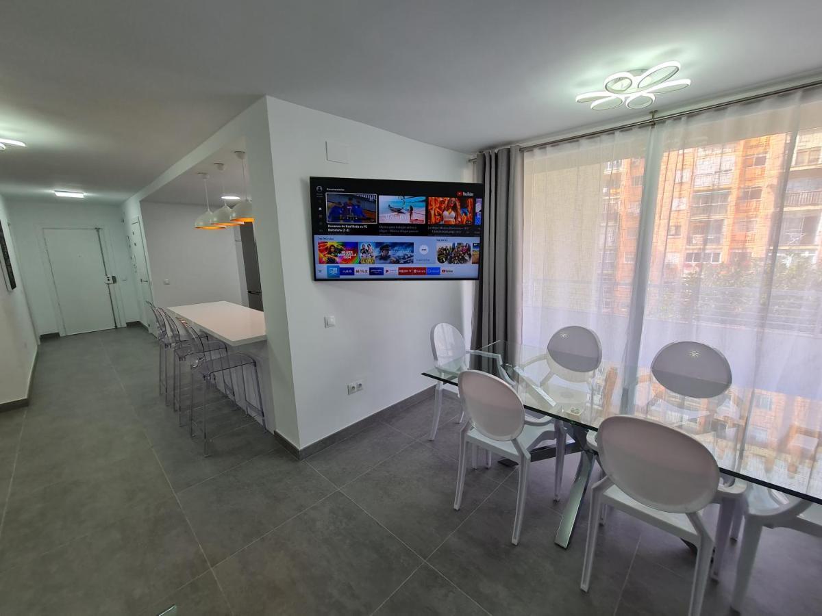 Modern 3 Bedroom Luxury Apartment In Торремолинос Экстерьер фото