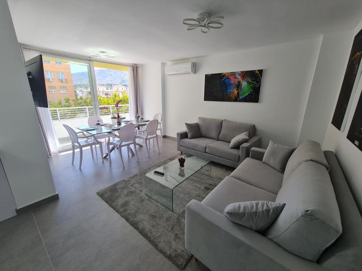 Modern 3 Bedroom Luxury Apartment In Торремолинос Экстерьер фото