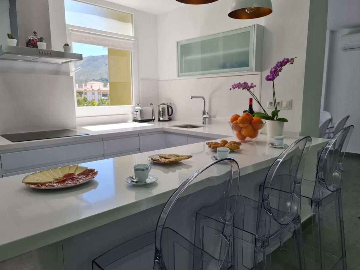 Modern 3 Bedroom Luxury Apartment In Торремолинос Экстерьер фото
