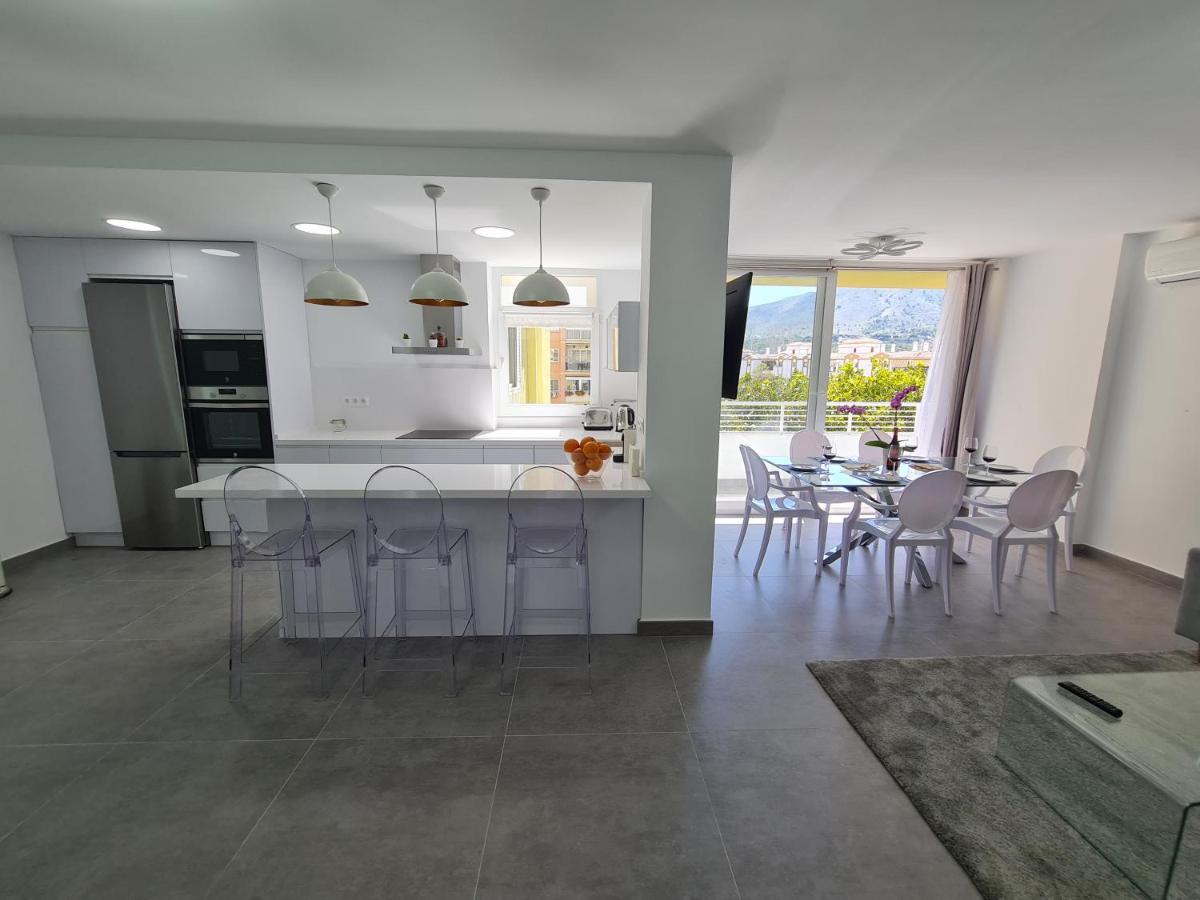 Modern 3 Bedroom Luxury Apartment In Торремолинос Экстерьер фото