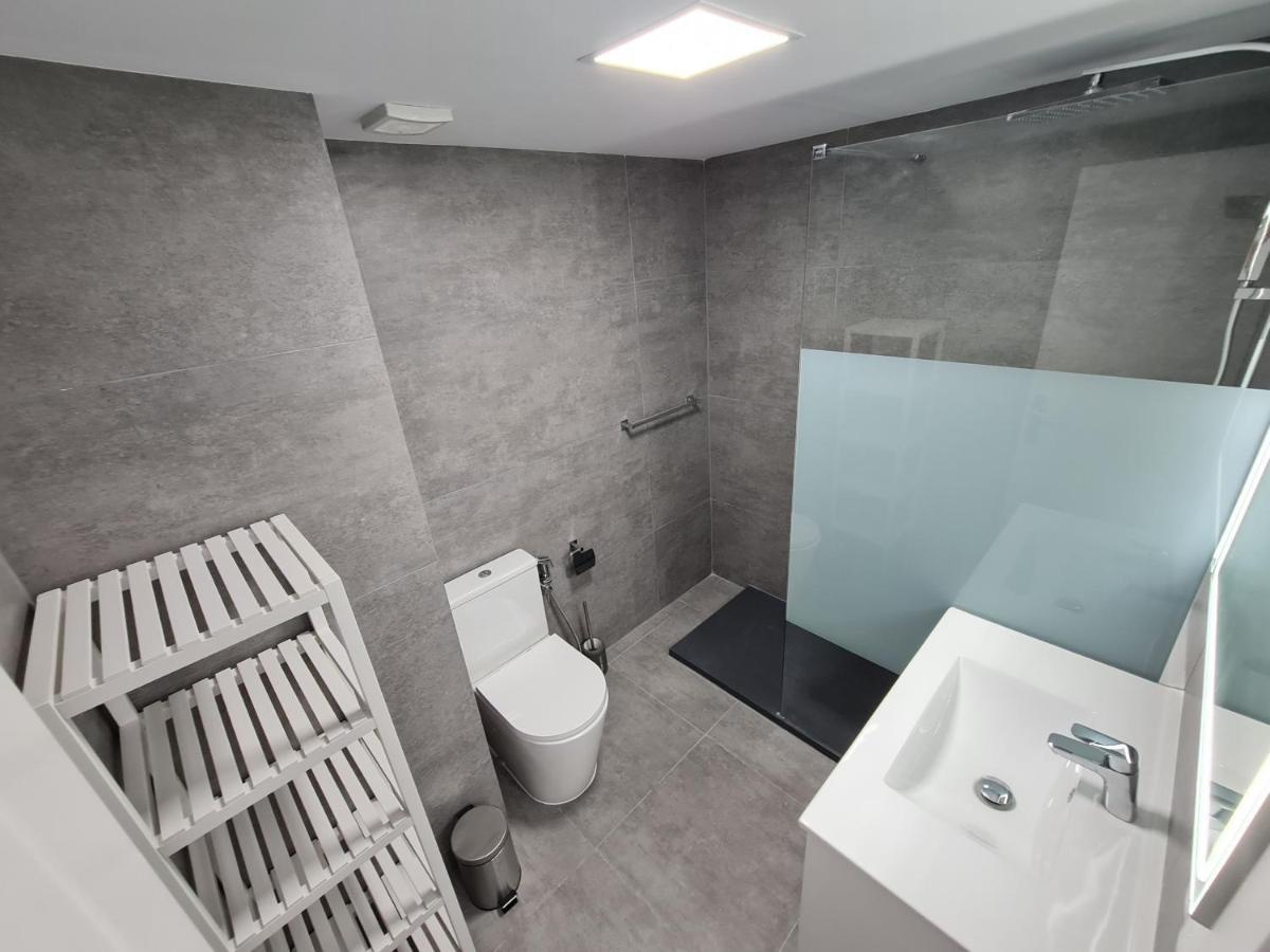 Modern 3 Bedroom Luxury Apartment In Торремолинос Экстерьер фото