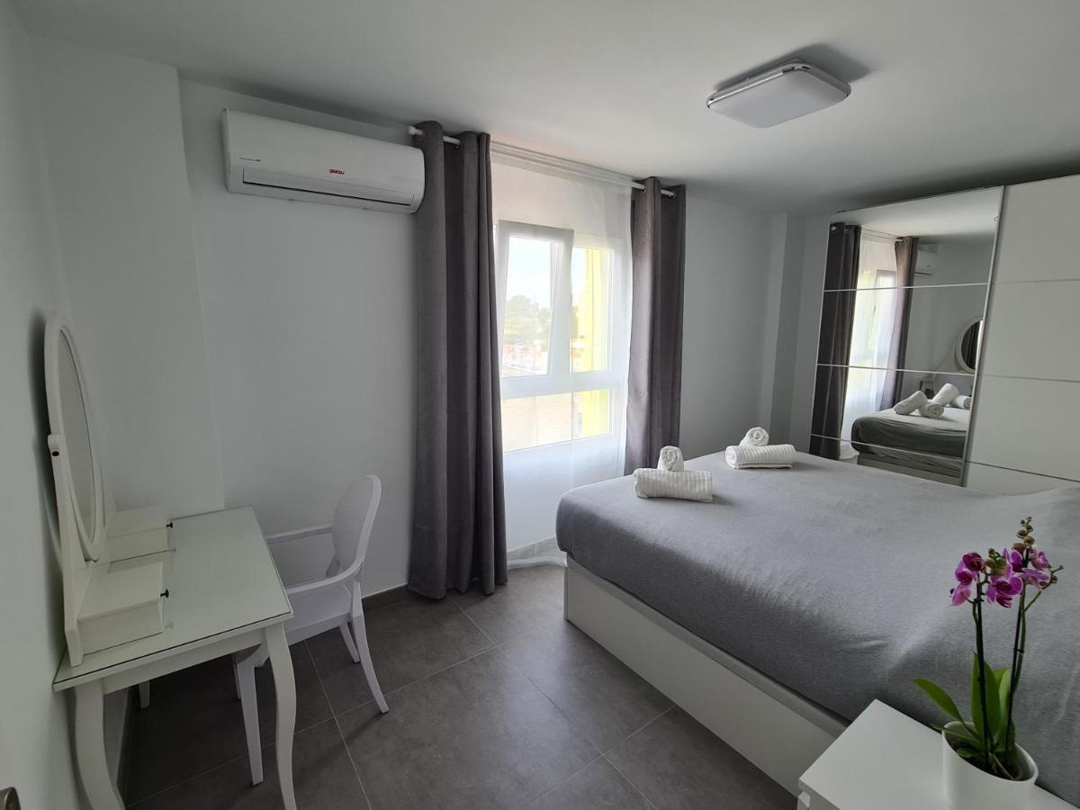 Modern 3 Bedroom Luxury Apartment In Торремолинос Экстерьер фото